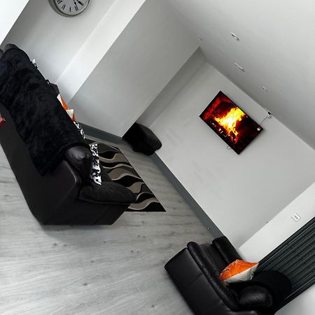 Melville House - Pet Friendly Blackpool Extérieur photo