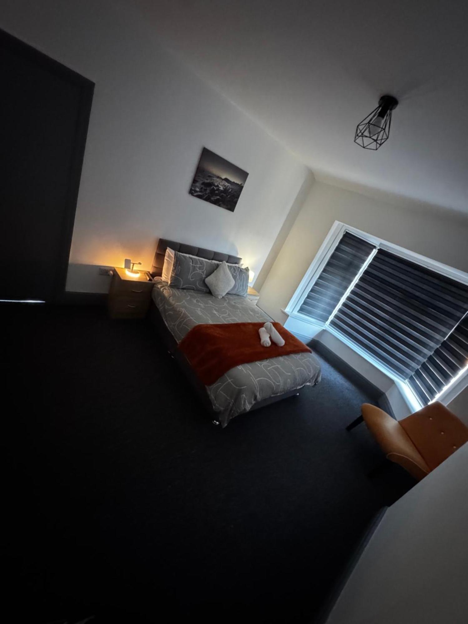 Melville House - Pet Friendly Blackpool Extérieur photo